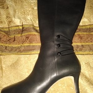 Antonio Melani black boots